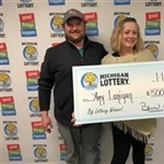 Illinois Woman Wins $500,000 With Scratch-off Game!